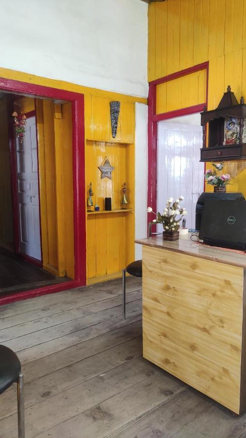 The Prasher Lodge Mall Road Manali エクステリア 写真